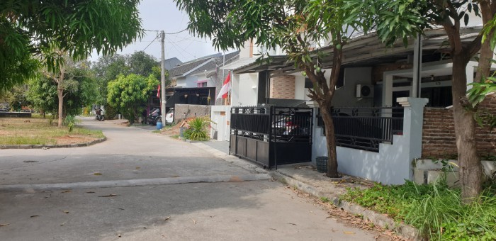 Rumah Dijual di Green Garden Karawang